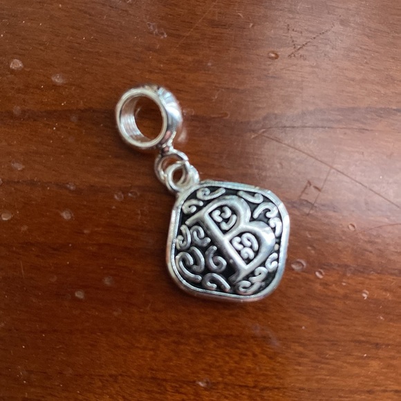 Davinci Beads Letter B charm, New without tags - Picture 2 of 2